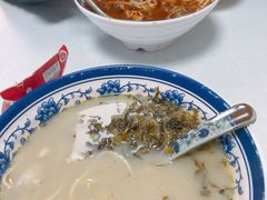 招牌黄鱼面-明呈黄鱼面馆(斜土路店)