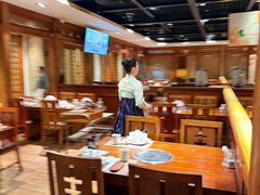 -萨拉伯尔(燕莎友谊商城店)