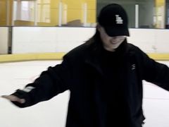 -冠军冰场CHAMPION RINK(百联又一城店)
