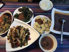 -88号小吃店·经典云南菜·地道纳西美食