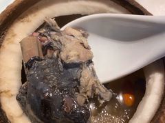 原只椰炖乌鸡汤-汤城小厨•粤菜•靓汤(苏州街店)