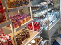 -85度C(生甜甜圈研究工坊·上海局门店)