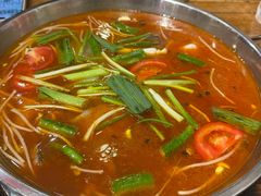 -亮欢寨酸汤鱼(沙冲路店)