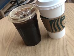 -星巴克(杭州西湖银泰1F店)
