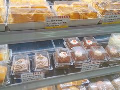 -红宝石·鲜奶小方·海派西点房(南丹店)