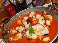 -老滇山寨•云南特色菜•地方菜•民族风情歌舞表演(经开区店)