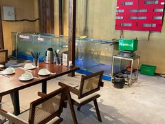 -二厨·吊桥小院·脆皮烧鸡公·本地农家菜(沿江西路店)