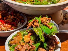-爱碗亭·鲜炒湖南菜(壹城中心店)