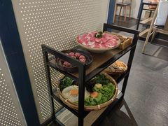 -尚尚仙·酸汤猪手·猪肚鸡火锅(华联万柳购物中心店)