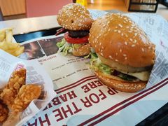 -The Habit Burger Grill 哈比特汉堡(复兴soho店)