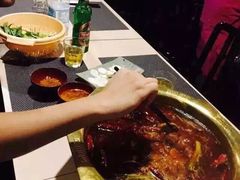 -江湖餐厅–重庆九宫格老火锅