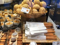 -巴黎贝甜(大宁国际商业广场店)