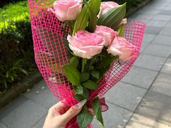 -亭亭鲜花店(中山北路店)