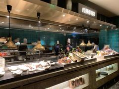 -半岛翡丽海鲜自助餐厅(观风亭店)