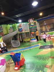-利奥梦幻主题乐园(爱琴海购物公园店)