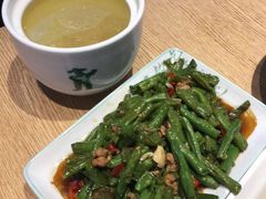 -老乡鸡(上海白玉兰广场店)