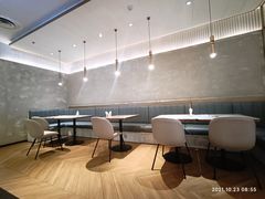 大堂-必胜客(龙之梦购物中心店)