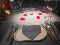 -弦月窗LUNETTE BY AMANDA(复兴路店)