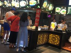 -八一路好吃街(雨田商务大厦店)