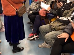 -陆家浜路(地铁站)