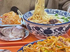 -伊穆祥牛肉面总店·清真