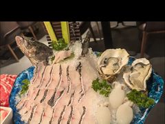 -鲜入唯煮·港式海鲜牛肉火锅(金宝街店)