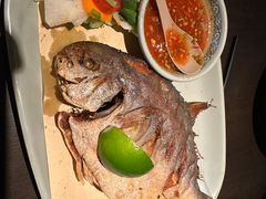 -大头虾越式风味餐厅(光明广场店)