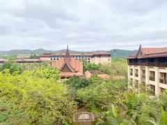 -西双版纳融创皇冠假日度假酒店