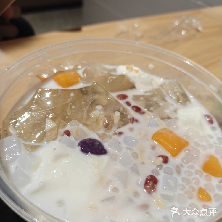 尝鲜啦！甜品店新宠