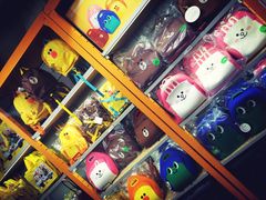 -LINE FRIENDS Garosu-gil Flagship Store