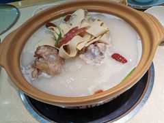 招牌千张筒骨砂锅-骨味坊·十二年老店(宝业东城广场店)