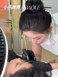 -小乐化妆美甲半永久培训学校