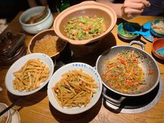 金牌土豆丝-吃饭皇帝大土家民族菜(正大广场店)