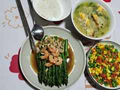 -乐禧母婴全自营月嫂(宝山店)