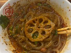 -万记麻辣烫国展总店