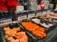 -钱小奴海鲜自助黑金店(杭州滨江龙湖店)