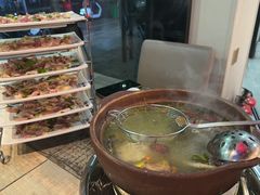 -东记炭炉·海鲜鸡煲(龙华店)