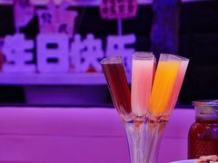 -巴特餐饮6加1音乐餐吧·新疆菜