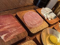 -银米·云南传统过桥米线(双廊黑金冠店)