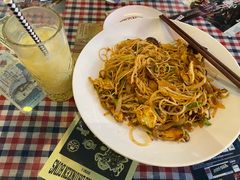 糟辣炒蛋面-鼓楼吃面·肉啃肉(南锣鼓巷店)