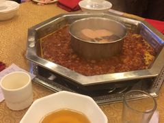 -山城年华老火锅(玉林店)