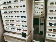 -目艮眼镜SHOWROOM(品牌集合店)