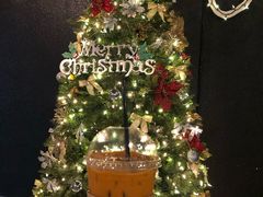 -Cha Café and Bistro