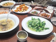 -宴小馆·小海鲜青岛菜(五四广场店)