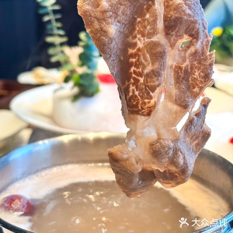 高级小区金茂府旁边的黑牛先生！太高级了！一进店