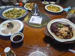 -老码头黑皮肘子锅包肉(赣水路店)