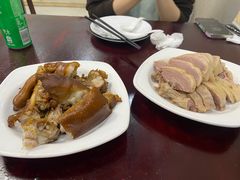 -余杨鸭鸭餐厅