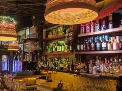 -城墙外BAR