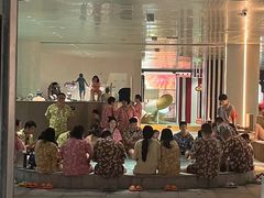 -涨巢·潮玩水疗局