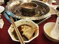 -山城年华老火锅(玉林店)